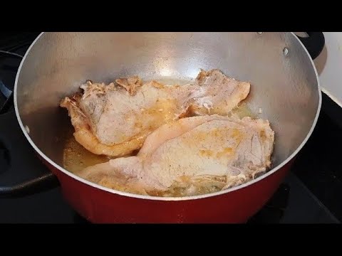 BISTECA DE PORCO FRITA ACEBOLADA