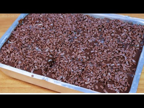 O Bolo de Chocolate Mais Fácil de Fazer com COBERTURA CREMOSA?