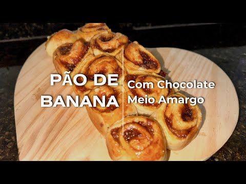 PÃES DE BANANA COM CHOCOLATE MEUO AMARGO.