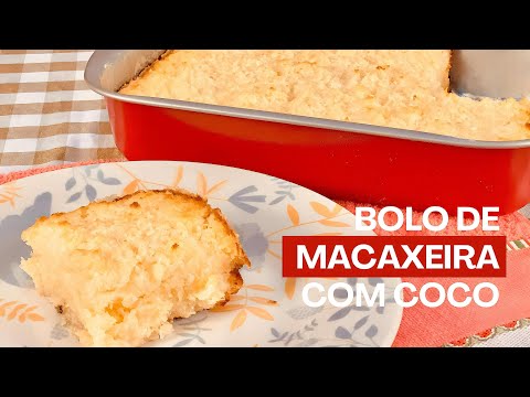 BOLO DE MACAXEIRA COM COCO