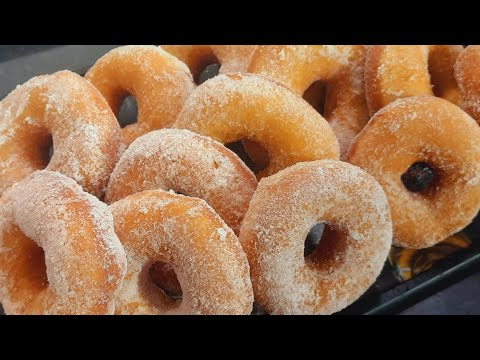 DONUTS: Irresistível receita de donuts caseiros que ficam macios e econômicos