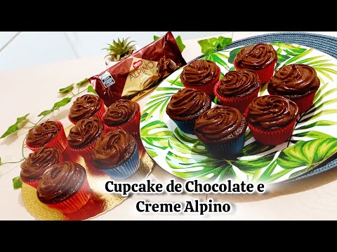 Cupcake de Chocolate e Creme de Alpino