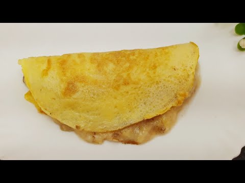 Panqueca de banana com um ovo