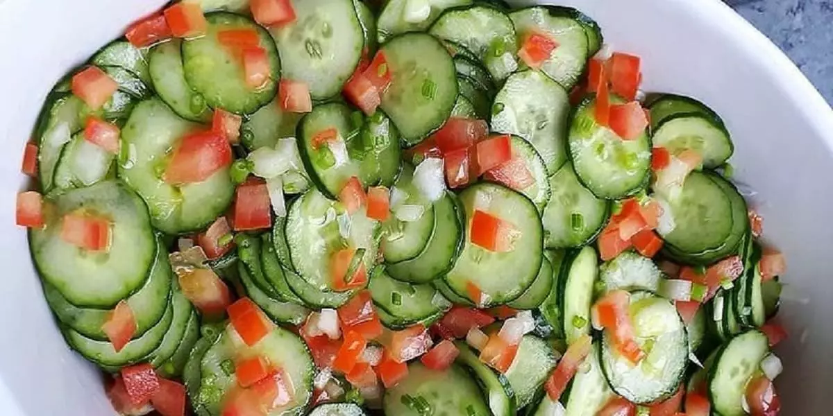 salada de pepino