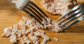 SE VOCÊ AINDA DESFIA FRANGO NO GARFO, PARE AGORA E VEJA ESSA DICA INCRÍVEL!