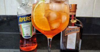 Como Fazer Aperol Spritz Royale: O Coquetel Refrescante e Elegante com Toque de Cointreau!