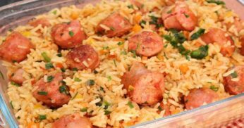 Clássico Sabor: Arroz com Linguiça na Panela – Almoço Completo e Econômico