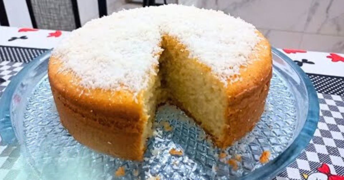 Bolo de Coco Fofinho e Fácil: Perfeito para Qualquer Ocasião