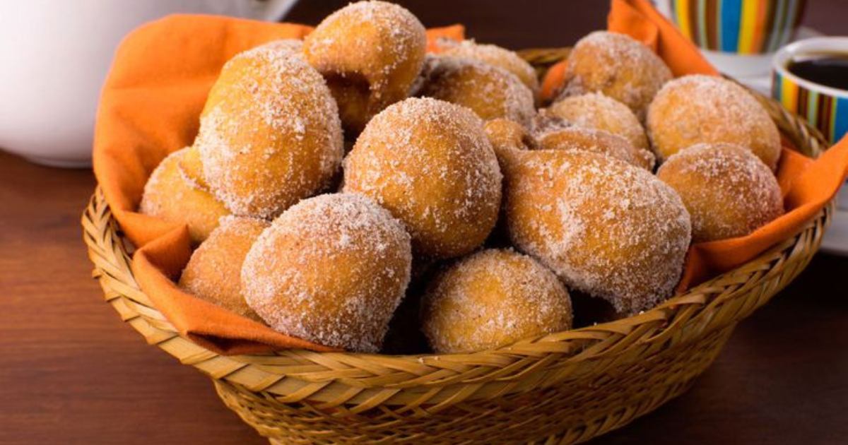 Bolinho de Chuva Vegano Simples e Crocante para o Seu Café