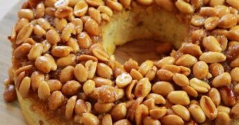 Bolo de Amendoim Vegano: Sabor e Nutrição em Cada Mordida!