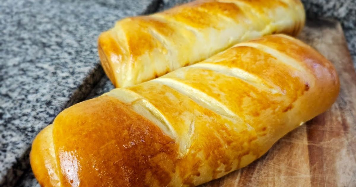 Pão Recheado Com Frango e Catupiry