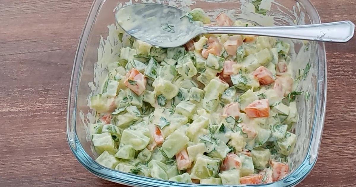 Salada Simples com Maionese Caseira e Saudável para o Almoço do Fim de Semana