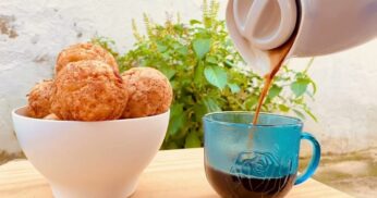 Bolinho de Macaxeira com Frango e Queijo