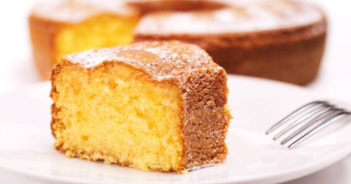 Bolo Fofinho com Iogurte Natural: Fácil, Rápido e Delicioso para o Seu Café!