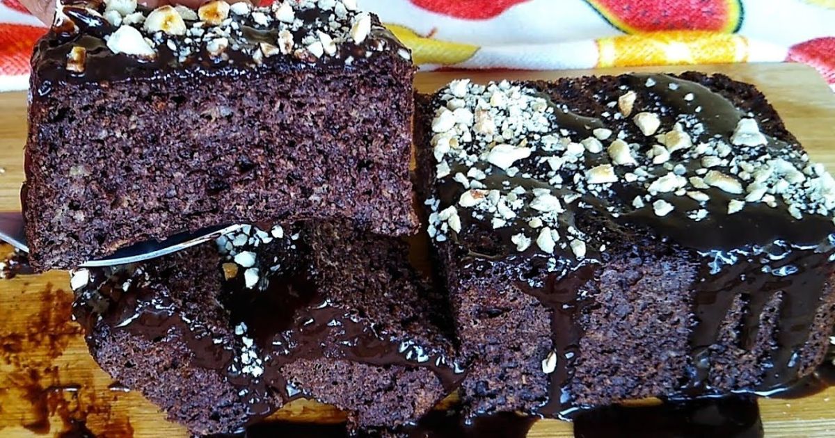 Bolo de Banana com Aveia e Chocolate Receita Fácil e Fofinha sem Leite e Óleo