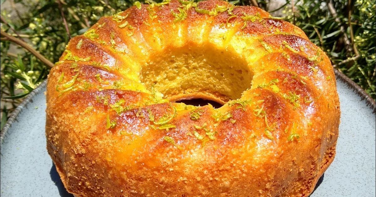 Bolo de Laranja Fofinho Feito à Mão