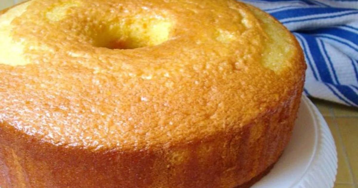 Bolo de Leite Quente: Receita Fofinha e Fácil para Qualquer Hora!