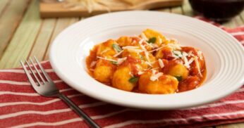 Nhoque de Batata Vegano com Molho à Bolonhesa: Simples, Barato e Delicioso!