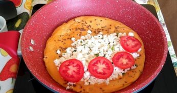 Receita Fácil e Saudável de Omelete Recheada com Ricota