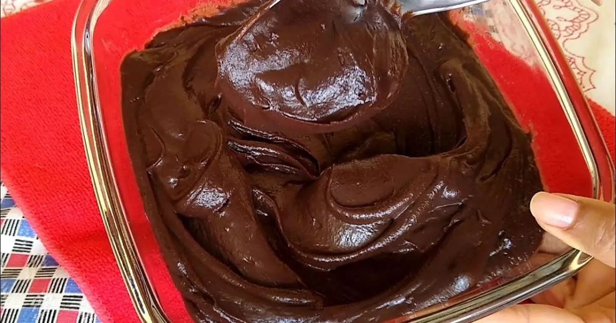 Recheio Cremoso de Chocolate Fácil Sem Leite Condensado ou Creme de Leite