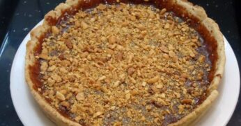 Torta de chocolate com Amendoim e Nozes