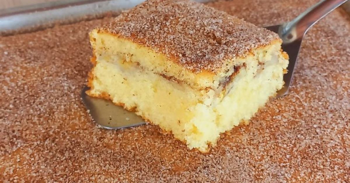 Bolo de Banana Prático e Fofinho que Sai Recheado do Forno