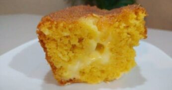 Bolo de Flocão de Milho com Requeijão: Cremoso e Fofinho