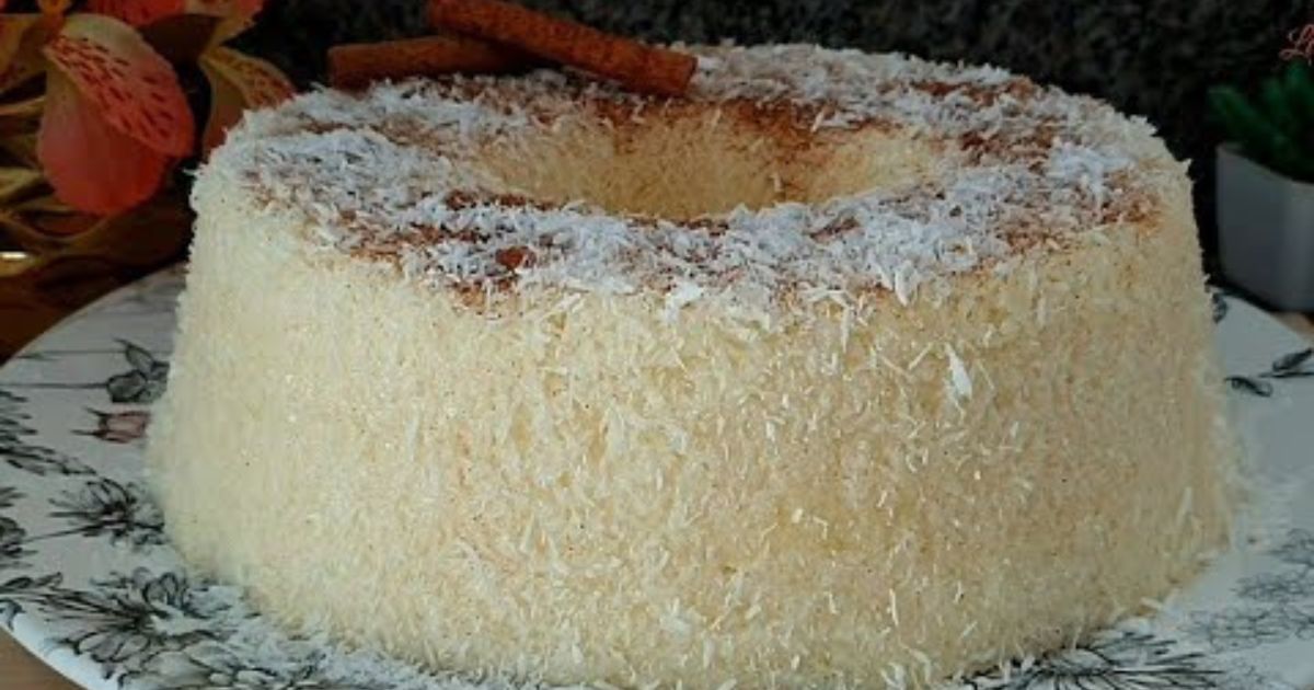 Bolo de Tapioca Granulada Molhadinho Sem Trigo, Sem Ovo, Sem Fermento e Sem Forno