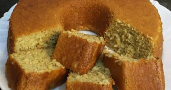 Receita de Bolo de Aveia com Coco Perfeita para Qualquer Hora