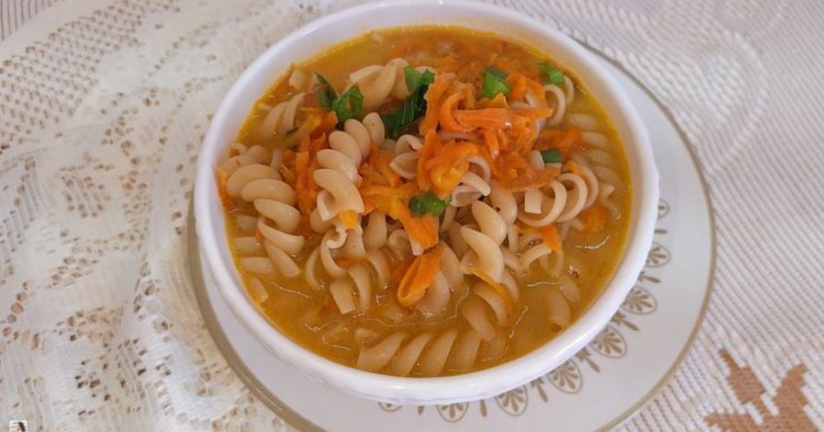 Sopa Cremosa de Cenoura e Macarrão: Fácil, Econômica e Deliciosa