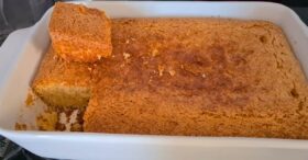 Bolo de Fubá Molhadinho! Aprenda hoje mesmo essa variação deliciosa do bolo mais amado do Brasil!