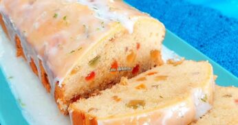 Bolo Natalino de Limão com frutas cristalizadas