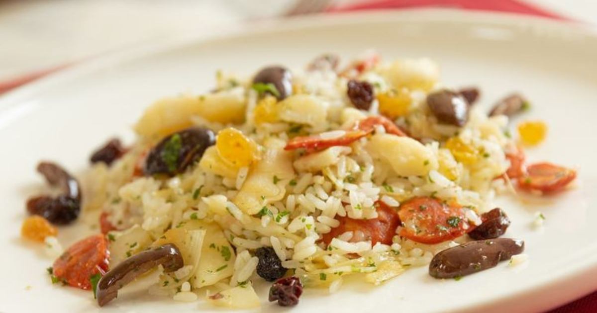 Descubra Como Fazer o Melhor Arroz com Bacalhau de Forma Simples e Prática!