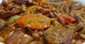 Feijão Nordestino Completo: Prepare em Casa com Sabor Regional!