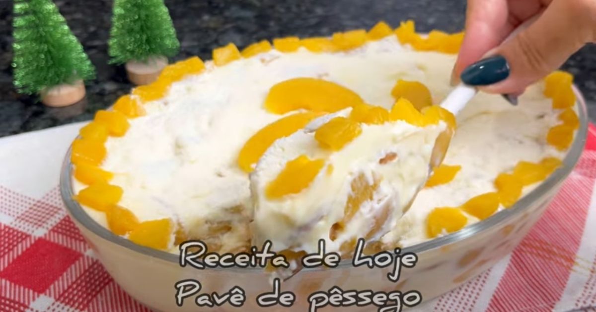 Pavê de Pêssego é uma Sobremesa Deliciosa Perfeita Para os Dias de Festa de Fim de Ano