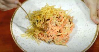Surpreenda seus Convidados com Este Salpicão de Bacalhau Delicioso!