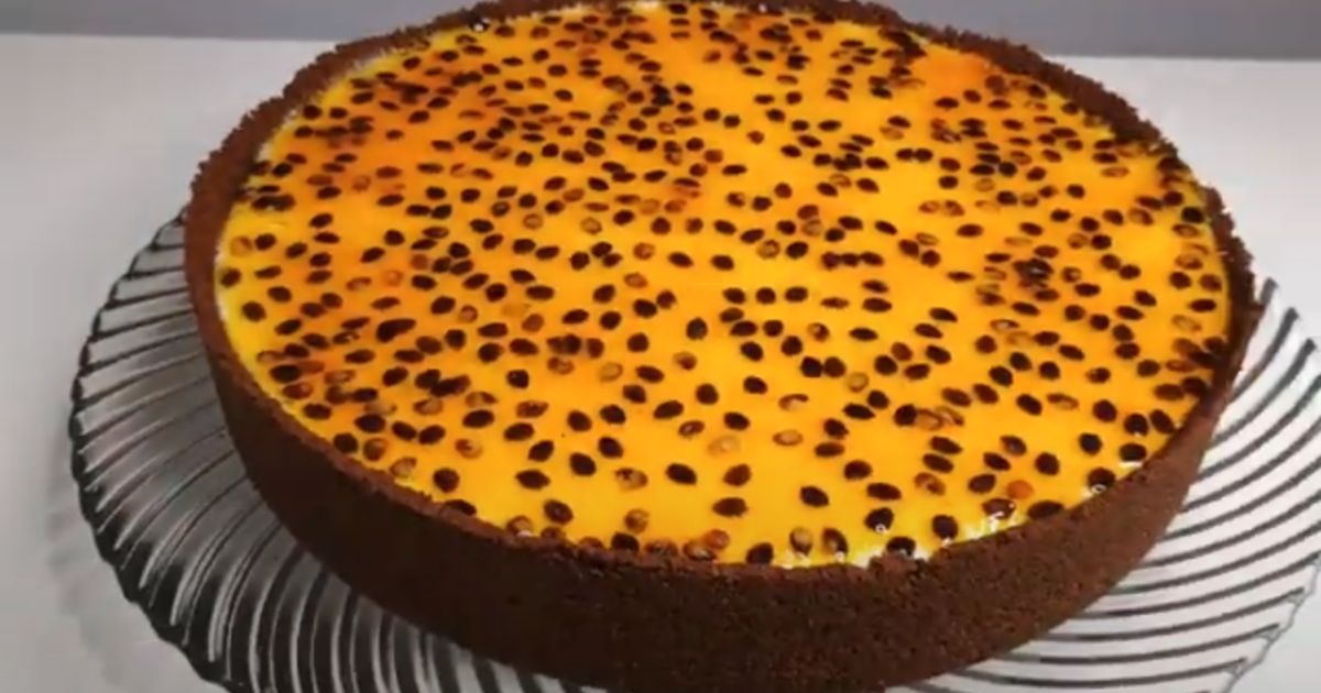 Torta de Maracujá com Biscoito de Chocolate