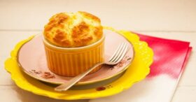 Suflê de Natal: Surpreenda na Ceia com Essa Receita Fácil e Saborosa!