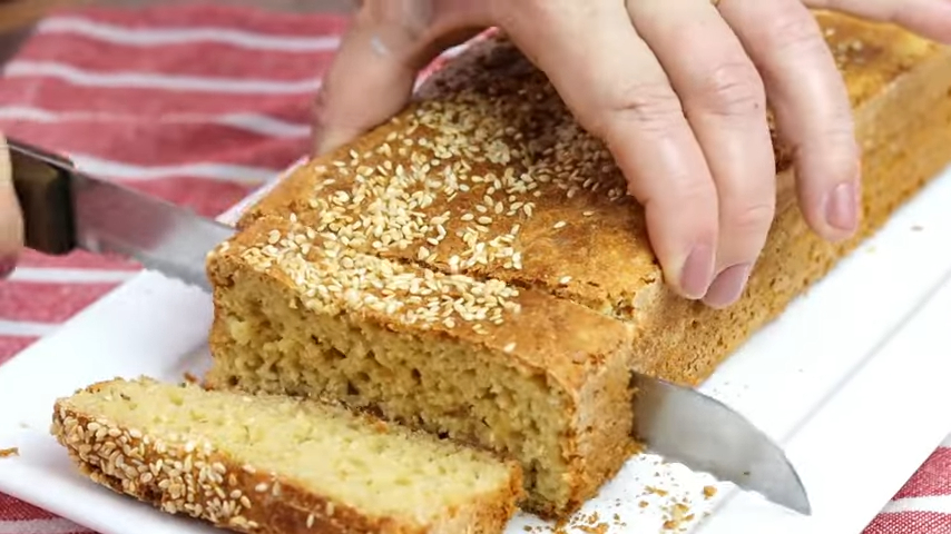 Pão de Aveia com Gergelim | Sem Glúten e Sem Lactose