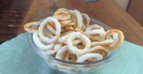 Biscoito de Polvilho Crocante Fácil e Econômico Receita de Vó