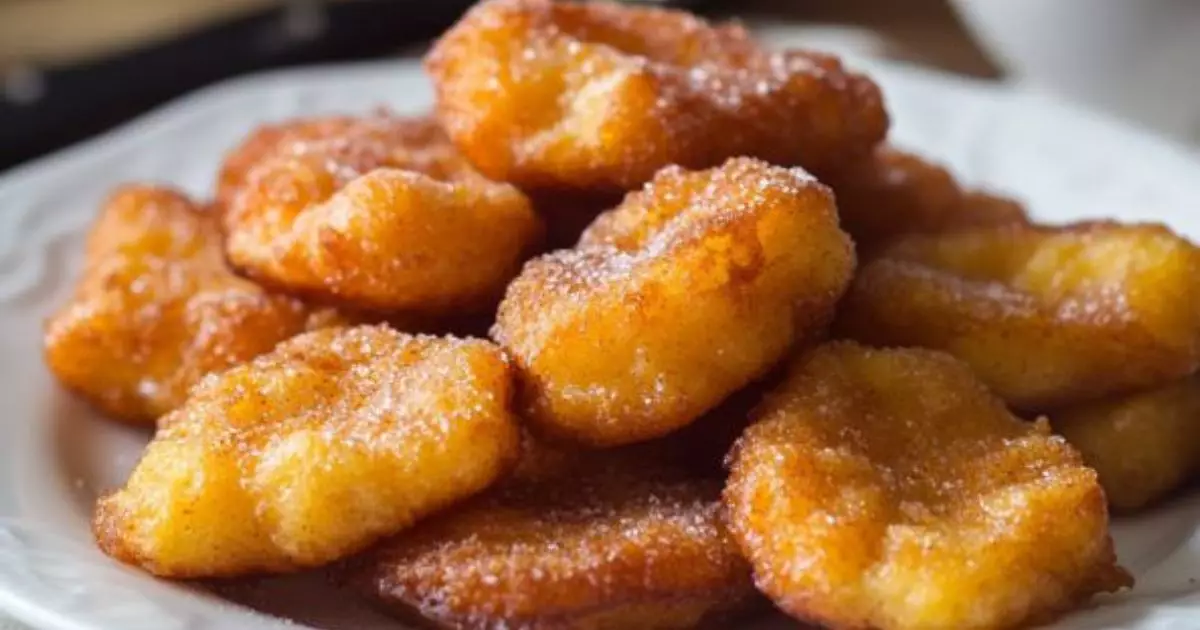 Bolinho de Banana Perfeito para Usar Frutas Maduras e Aproveitar o Dia!