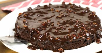 Bolo de Chocolate com Cenoura Sem Açúcar e Sem Glúten