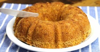 Bolo de Fubá com Banana Sem Glúten e Sem Lactose