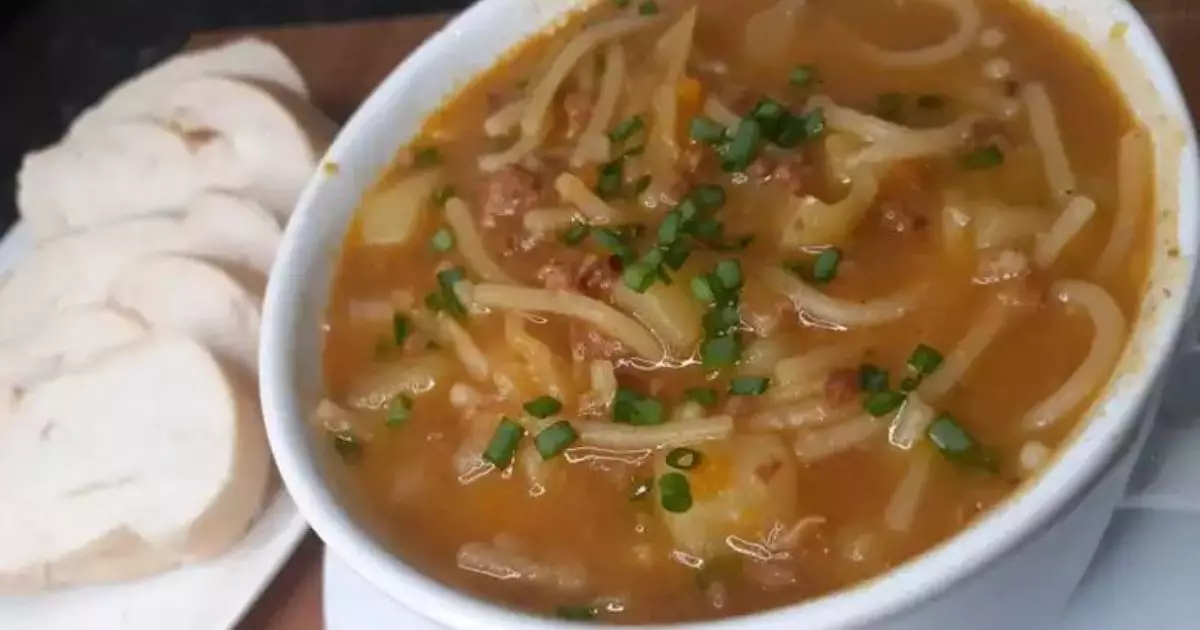 Descubra o sabor único da sopa de carne moída! Faça hoje mesmo e surpreenda sua família!