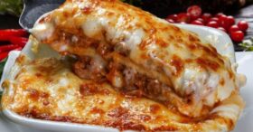 Lasanha Bolonhesa: Camadas de Sabor e Praticidade