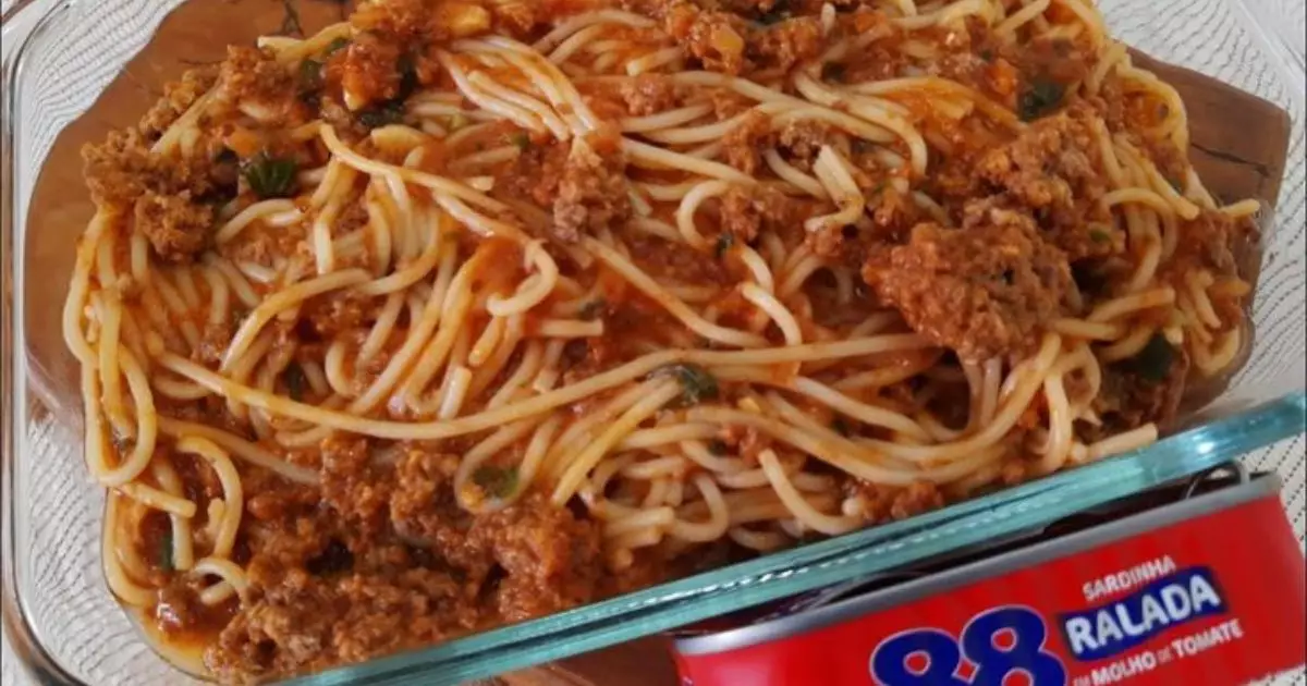 Macarrão com Sardinha: Uma Receita Rápida, Econômica e Saborosa!