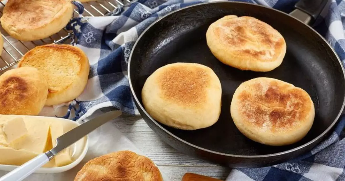 Pão de Queijo na Frigideira: Receita Rápida e Irresistível em 10 Minutos!