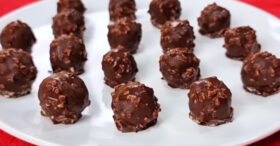 Receita: Bolinhas de Chocolate Saudáveis com Apenas 4 Ingredientes