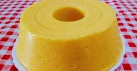 Surpreenda-se com o Bolo Quarenta Cremoso e Fácil de Fazer!