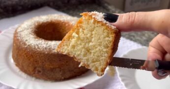 Bolo Simples Molhadinho